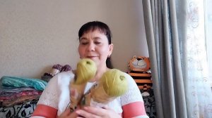 Вяжу простейшие косынки спицами из носочной пряжи Ализе супервош Артисан и не могу остановиться!