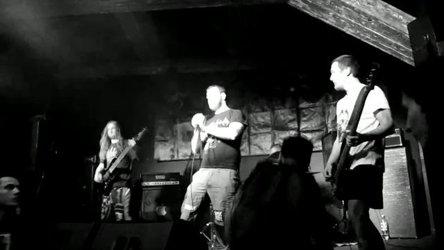 Decibel Chaos Injection - Купание Красного Коня.Live at St.Petersburg 15.05.2016 смотреть онлайн