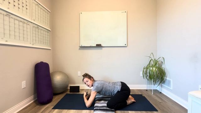 Prenatal Yoga- All Trimesters смотреть онлайн