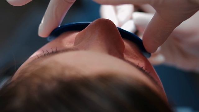 PROFESSIONELLES BLEACHING | Weiße Zähne in wenigen Minuten | JackieLina смотреть онлайн