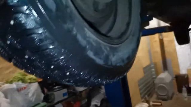 Что бывает со старой зимней резиной смотреть онлайн