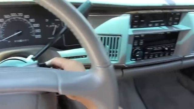 1995 Buick Roadmaster Limited In Depth Review, Start Up, Exhaust, and Test Drive смотреть онлайн