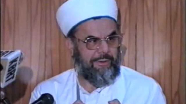 İslam çıplaktır. Elbisesi takva ve daha kıymetli elbisesi de hidayettir. смотреть онлайн