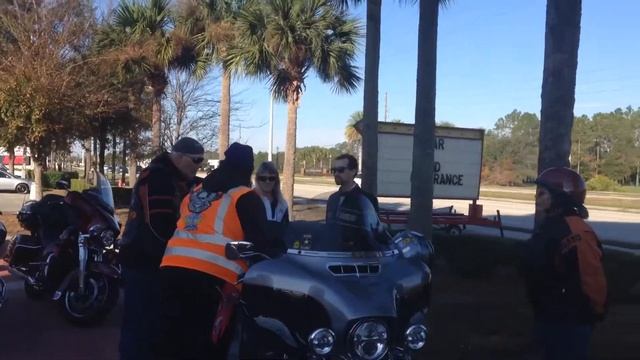 №20. Байкеры Харлей Дэвидсон в Орландо, Флорида. смотреть онлайн