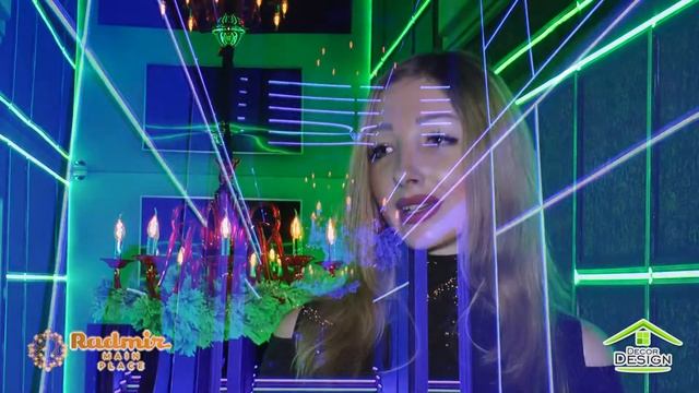 Натяжной потолок "Decor Design" Харьков Radmir Main Place смотреть онлайн