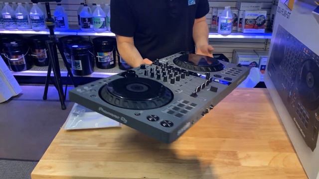 Pioneer DDJ-FLX6-GT Unboxing and First Look at EMI Audio!! смотреть онлайн