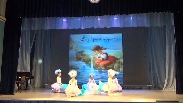 Танец "Ручей" МДОУ Детский сад № 173 "Тополёк", руководитель Кузина Виктория Викторовна смотреть онлайн