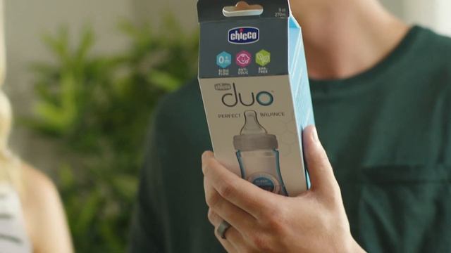 Chicco Duo - Check out the First Hybrid Baby Bottle смотреть онлайн