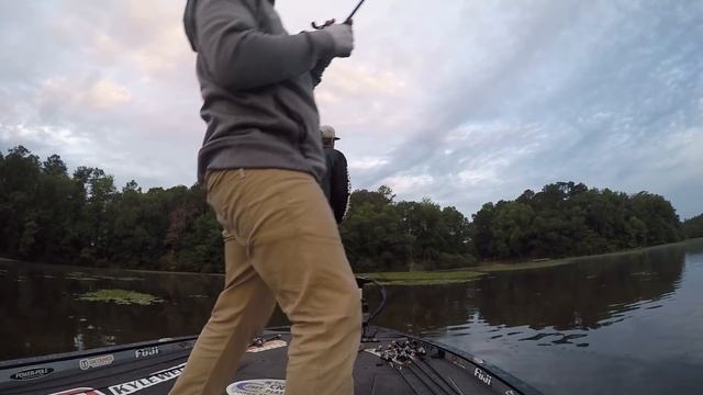 Pro Angler Bass Tournament | Lay Lake смотреть онлайн