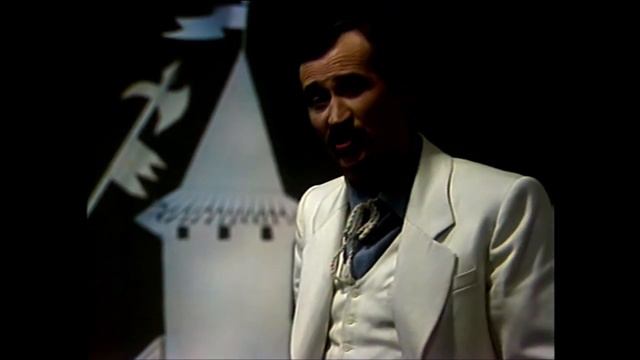 Ну а будешь дураком – Не ищи вины ни в ком Я тебе начищу рыло Лично энтим кулаком! смотреть онлайн