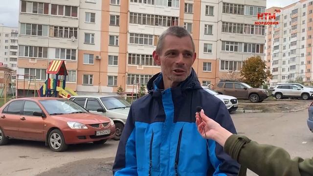 Лестницы на Солнечной начали красить смотреть онлайн