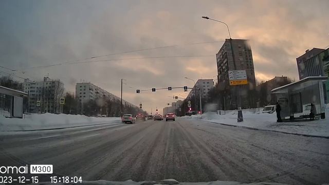 70mai Dash Cam M300: отличный видеорегистратор в 2024 году смотреть онлайн