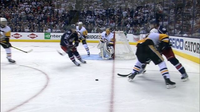 Werenski returns with a full shield, couple of stitches, and plenty of bruises смотреть онлайн