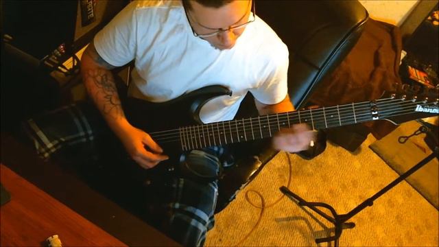 Red Lips Twisted revizzled смотреть онлайн