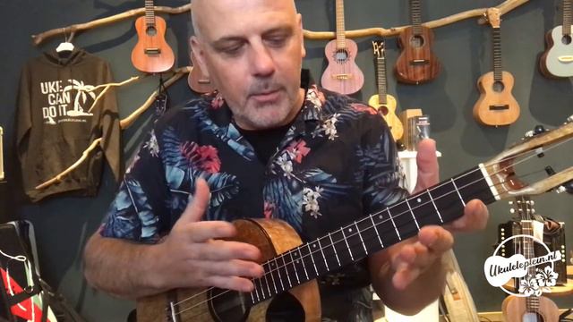Flight Fireball bariton ukulele смотреть онлайн