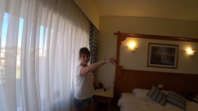 Long Bech Resort 4*(ex.Hilton) Hurghada. Обзор номера в семейном корпусе. Египет.