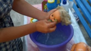 Как  из старой куклы сделать красивую?