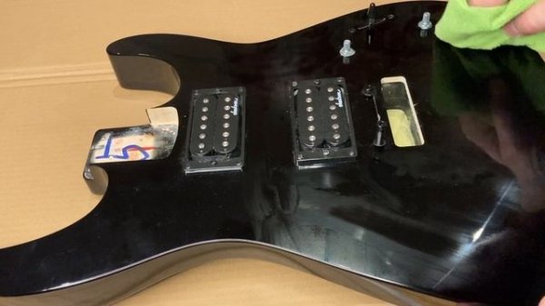 Satisfying guitar restring - Jackson JS12 Dinky