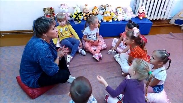 "Волшебный мир насекомых" смотреть онлайн