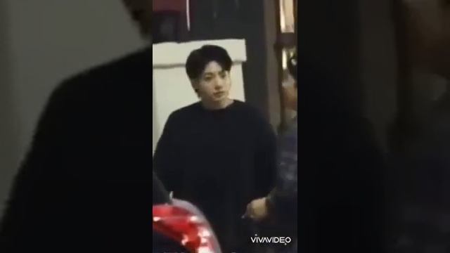 ничего от Арми нельзя скрыть😄😜 смотреть онлайн