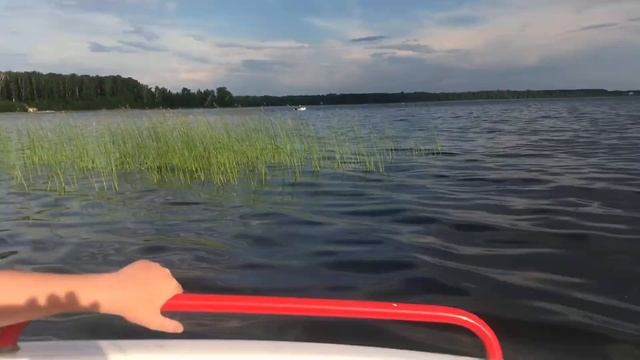 Vlog/1 день на Даче у лучшей подруги✨катаемся на лодке?купаемся) смотреть онлайн