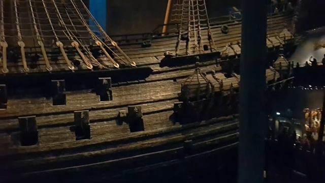 «Ваза» (швед. Vasa) — галеон Королівського військового флоту Швеції . смотреть онлайн