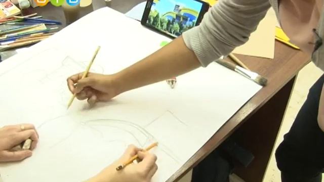 Интерактивная художественная выставка «Любимый город рисуем вместе» состоялась в районном доме куль смотреть онлайн