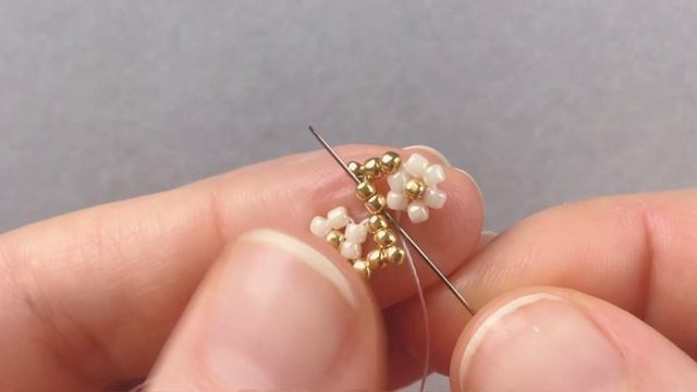 Easy Daisy Chain Necklace Tutorial | Seed Bead Jewelry Making for Beginners смотреть онлайн
