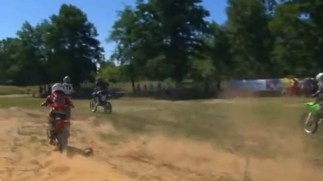 Отважные гонщики смотреть онлайн