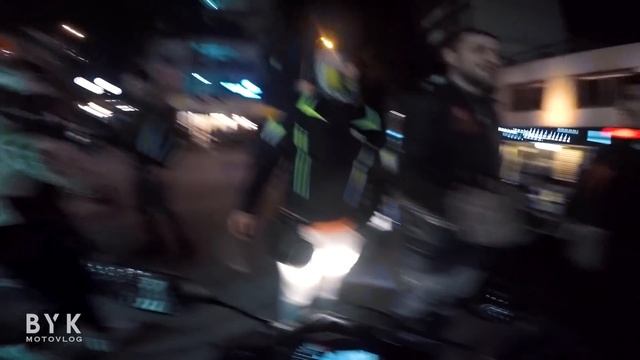 TRAFİKTEKİLERİ GAZA GETİRMEK! GECE GAZLAMASI смотреть онлайн