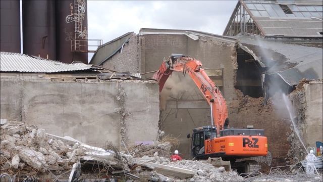 Excavator Hitachi 470 many tools смотреть онлайн