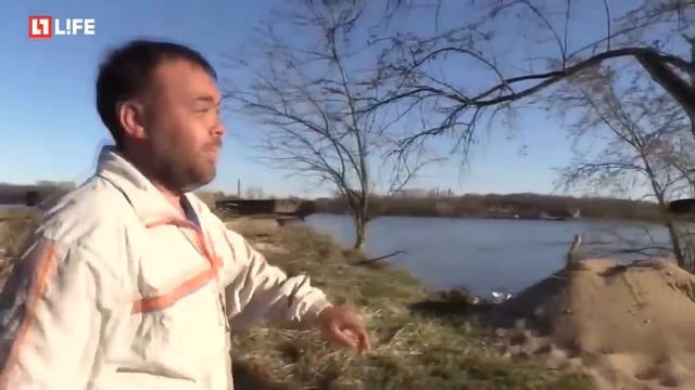 Мне вообще поуй! Димон «Заминированный тапок». Нарезка из интервью LIFE! смотреть онлайн