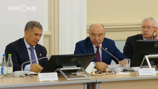 Минниханов: "На базе нефтяного института создаем высшую школу нефтяников" смотреть онлайн