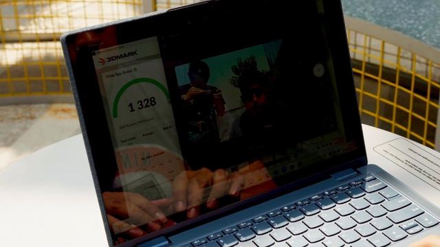 Cari Laptop Powerful + Stylish + Bisa Diandelin? Ini Cocok Banget! смотреть онлайн