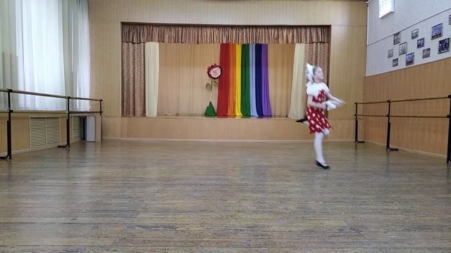 Танец "Маленькая да удаленькая" смотреть онлайн