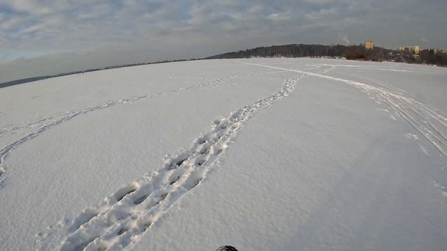 Покатушка на фэтбайке.Высадка на Малиновые острова на озере Сенеж.4 января 2022 года. смотреть онлайн