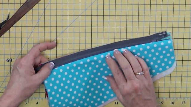Create a Zipper Case for Scissors and More! смотреть онлайн