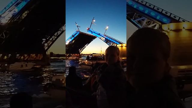 Питер! Разведение мостов! смотреть онлайн