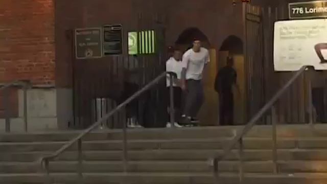 Cyrus Bennett LOONY BIN смотреть онлайн