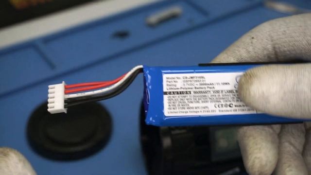 JBL FLIP 4 разборка и замена аккумулятора. Видео-мануал. смотреть онлайн