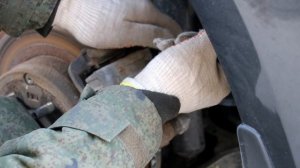 Замена задних колодок на автомобиле KIA Optima