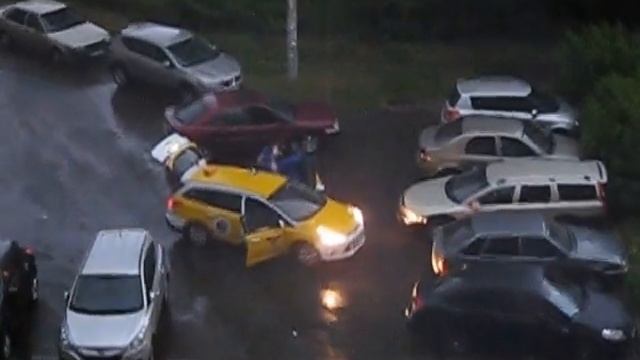 Таксист зажигает с девочками смотреть онлайн