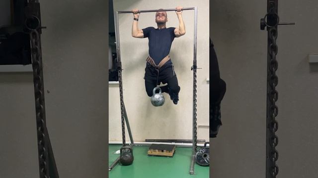 Подтягивание с гирей 32 кг смотреть онлайн