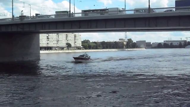 Neva river 02.07.2013 Нева.(Буксир,катер) смотреть онлайн