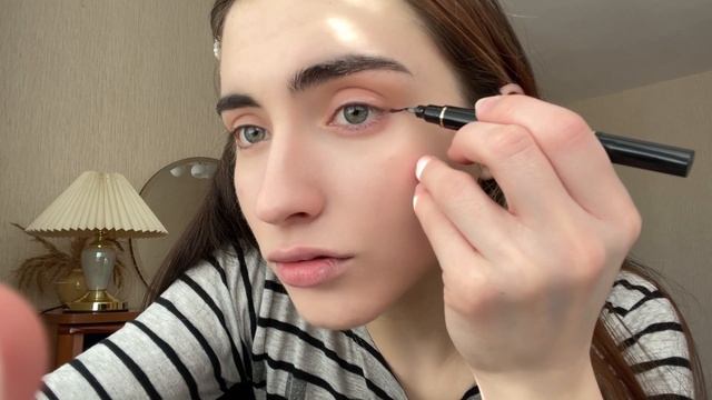 Делаю макияж. Импровизирую?? смотреть онлайн