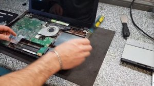 Разборка ноутбука Asus