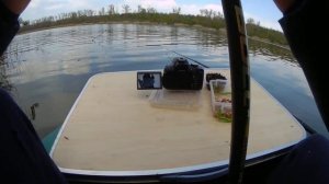 Рыбалка с Лодки на ПОПЛАВОЧНУЮ УДОЧКУ 2020.Карасики топят поплавок.