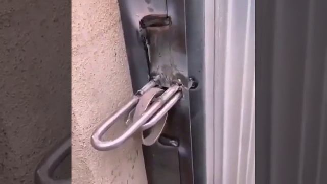 Необычная защелка на двери,ворота, калитки смотреть онлайн