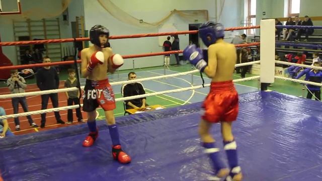 Давидян Давид vs Плотников Сергей Открытый кубок Волжского по кикбоксингу смотреть онлайн