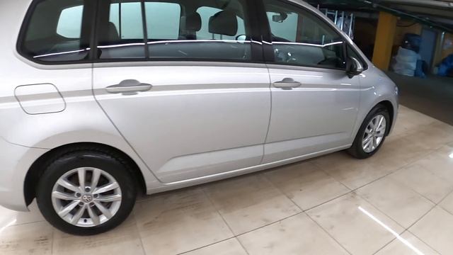 Volkswagen Touran III 1.6 AMT (115 л.с.) 2019